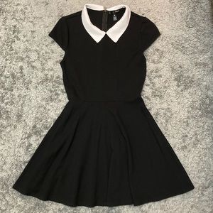 Aqua Short Sleeve Black Dress with White Collar